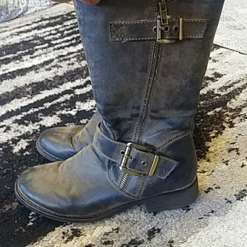 Sonoma distressed boots
